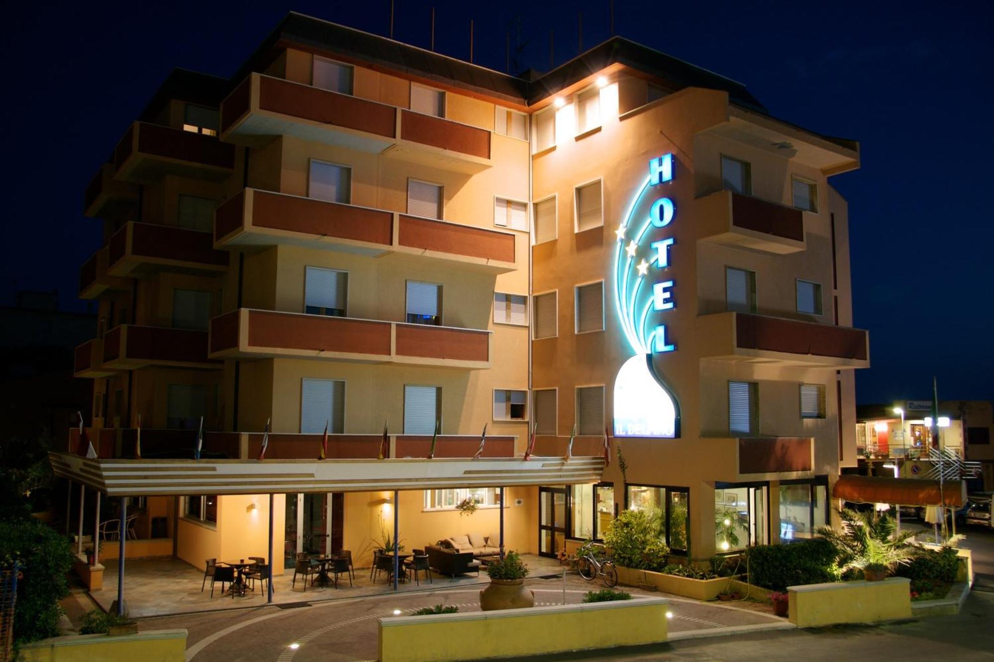 Hotel Il Delfino San Vincenzo Luaran gambar