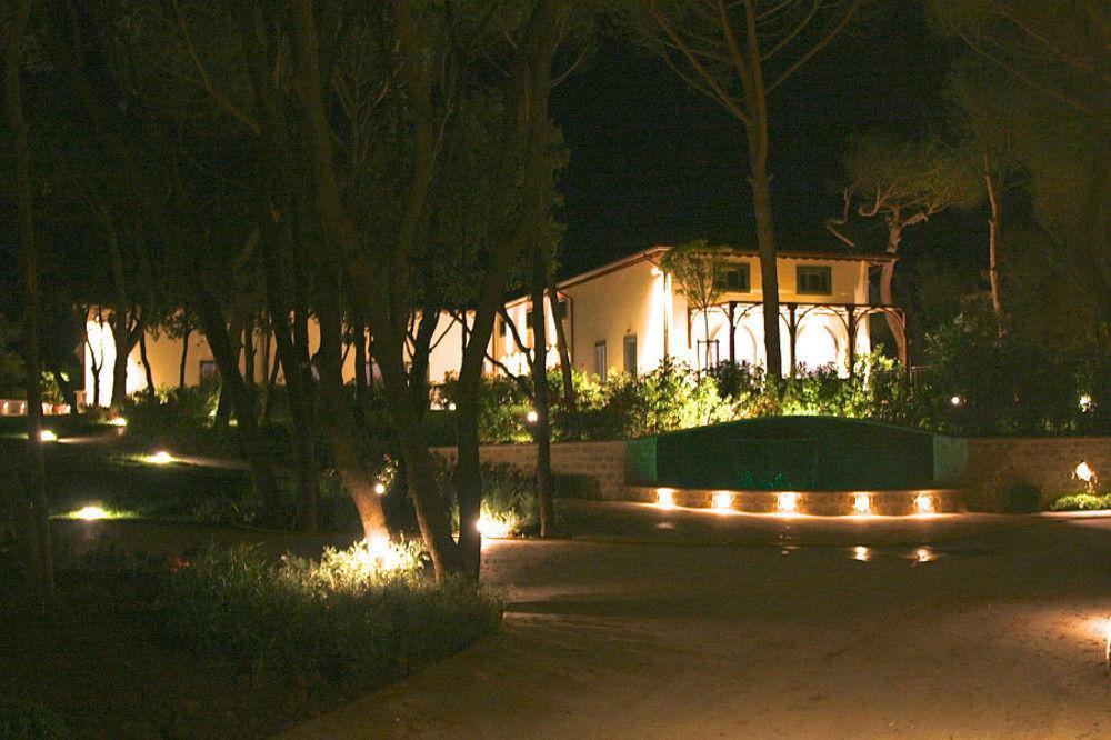 Hotel Il Delfino San Vincenzo Luaran gambar