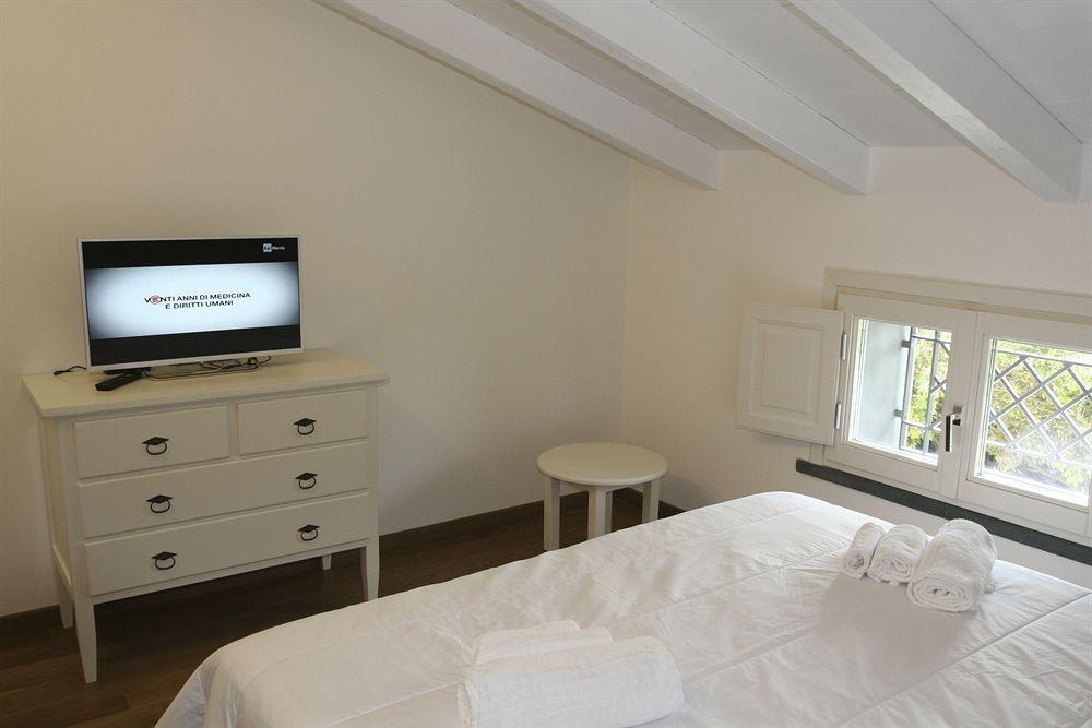 Hotel Il Delfino San Vincenzo Luaran gambar