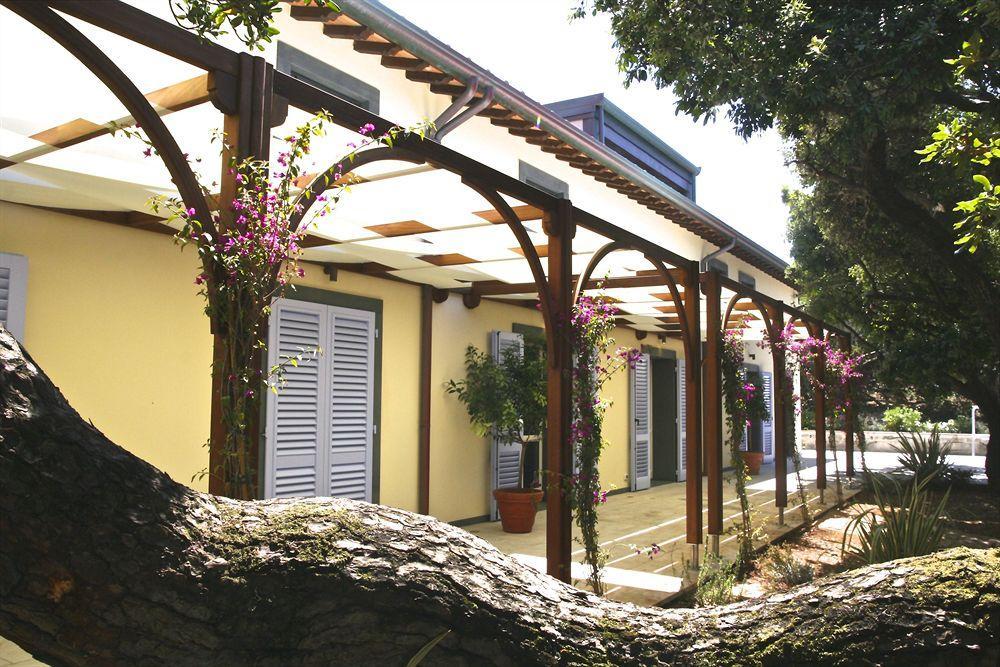 Hotel Il Delfino San Vincenzo Luaran gambar